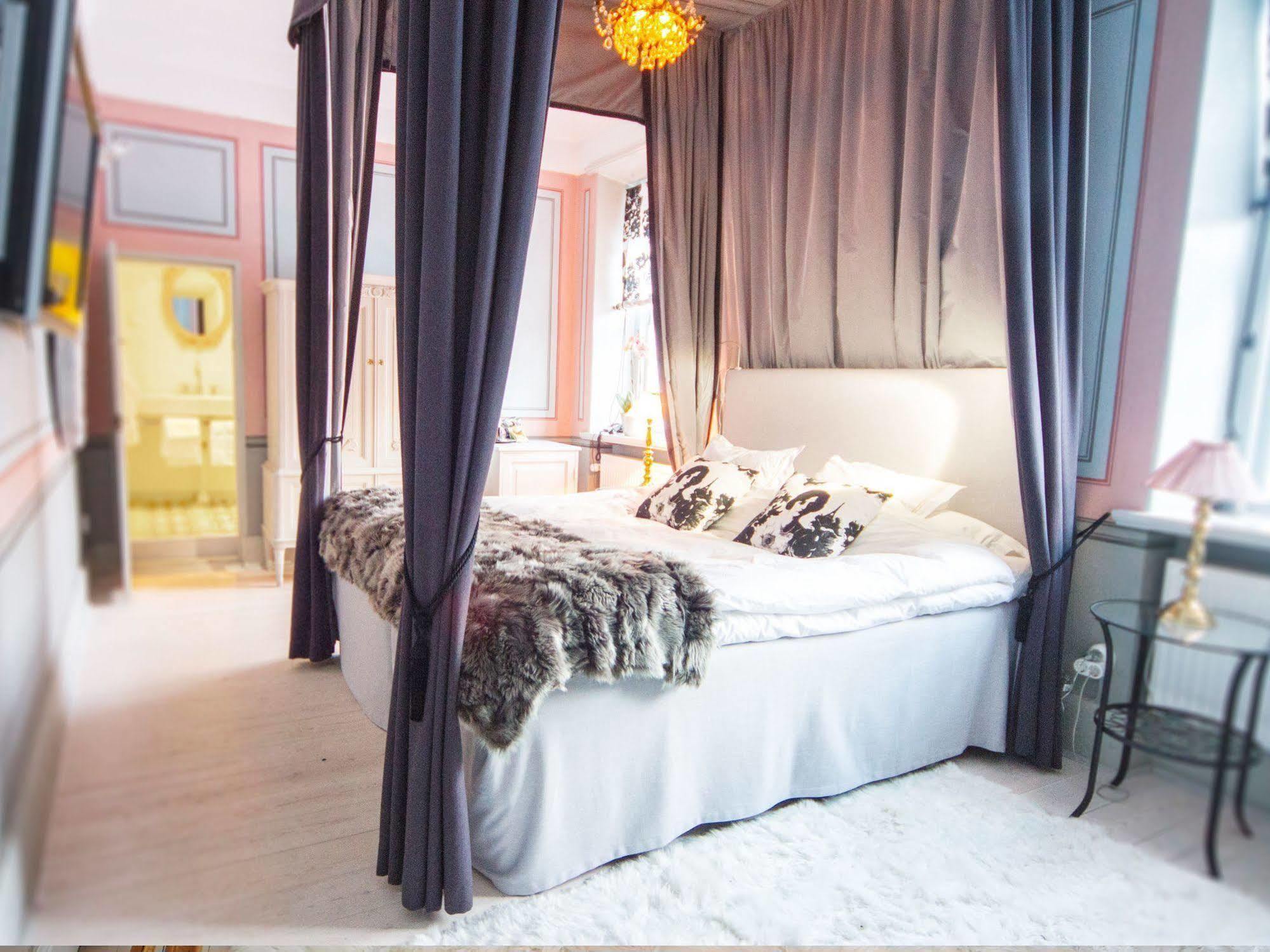 Hotel Goervaelns Slott Jarfalla Exteriér fotografie