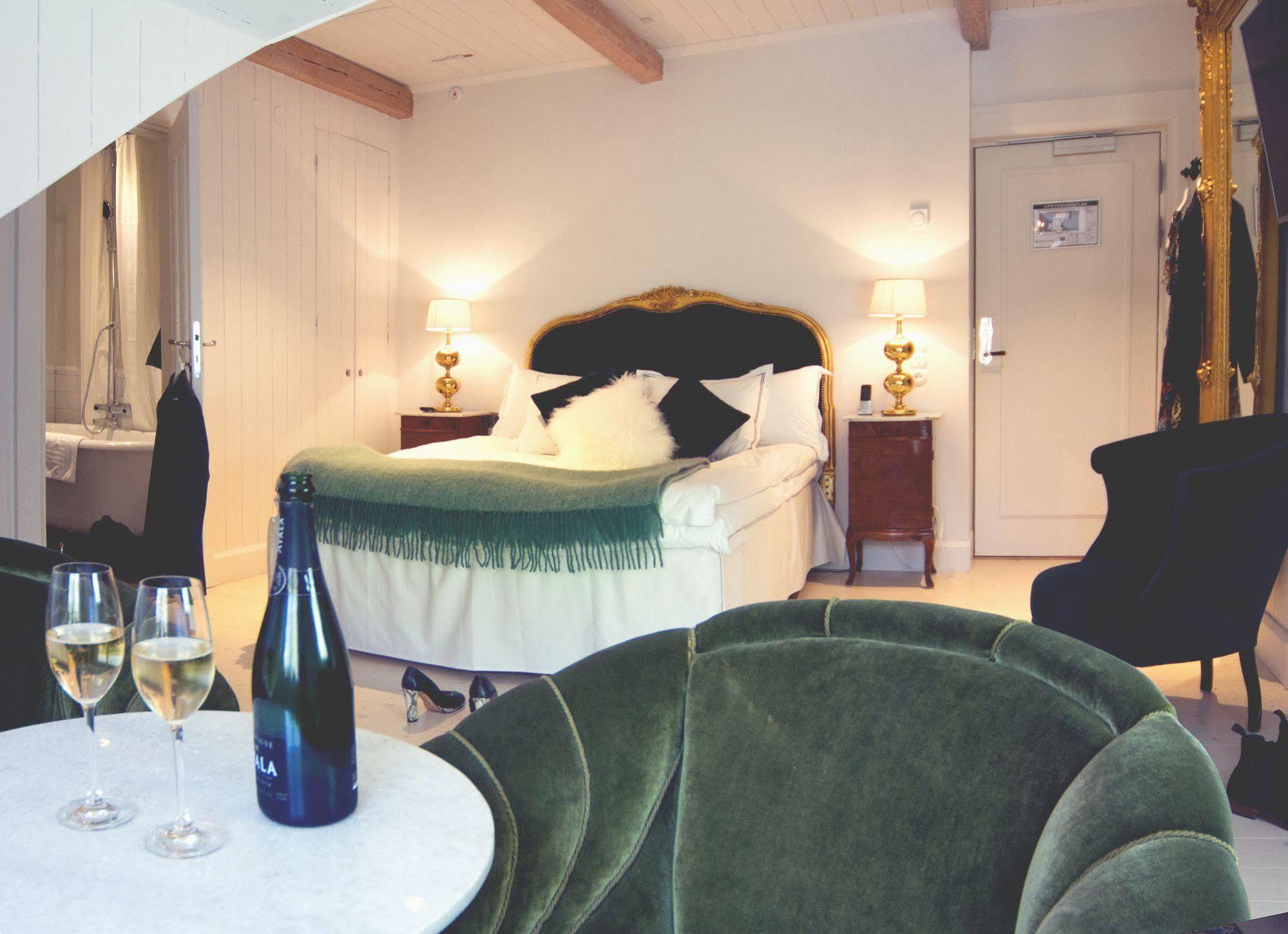Hotel Goervaelns Slott Jarfalla Exteriér fotografie